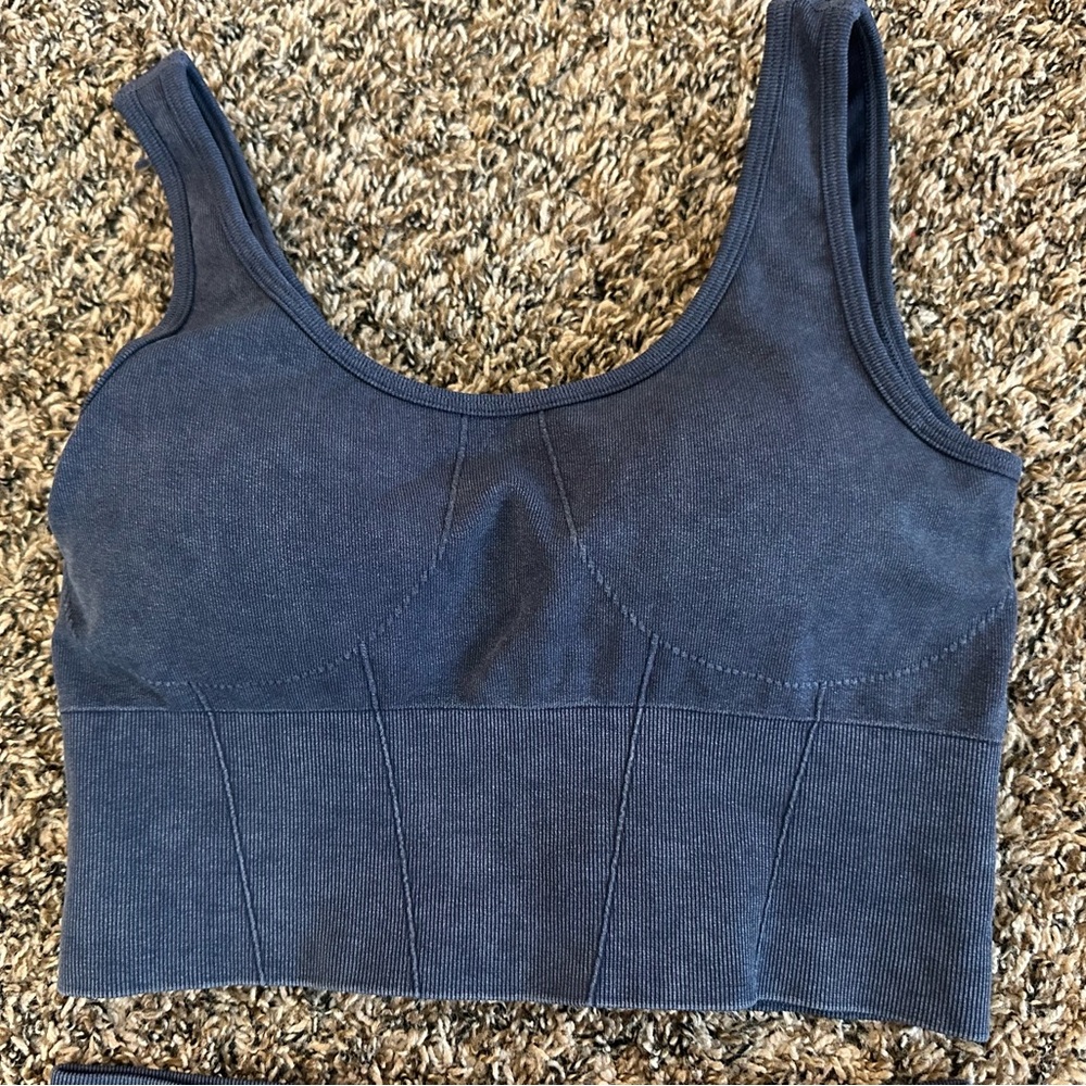 Navy Blue Scoop Cropped Tank and Flare Leggings Set, 2-Piece size SMALL - Picture 7 of 11